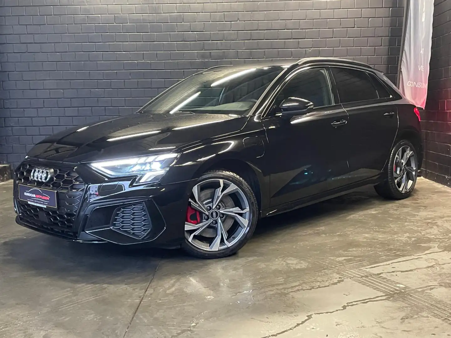 Audi A3 Sportback 45 TFSIe S-line S-tronic 245 CV Noir - 1