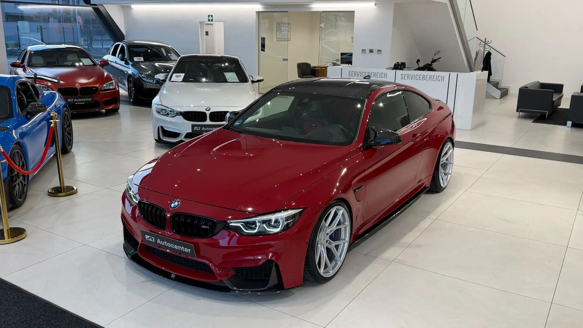 BMW M4 Competition Aut. HERITAGE Edition 1 von 750 Rot - 2