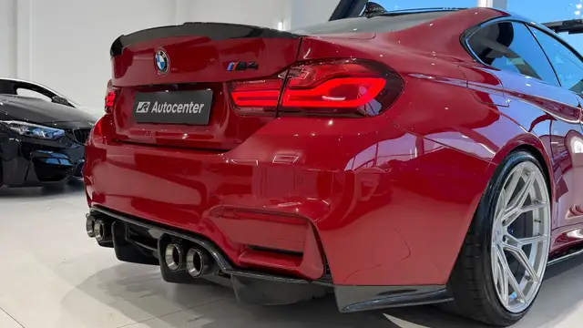 BMW M4 Competition Aut. HERITAGE Edition 1 von 750 Ansicht 15