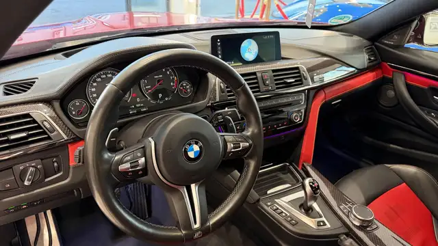 BMW M4 Competition Aut. HERITAGE Edition 1 von 750 Ansicht 25