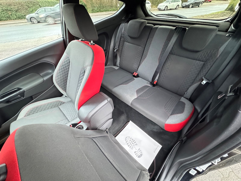 Ford Fiesta ST-Line*KLIMAAUTOMATIK*SHZ*ALU*PDC* — photo 14