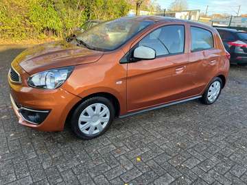 Space Star . Unfallwagen