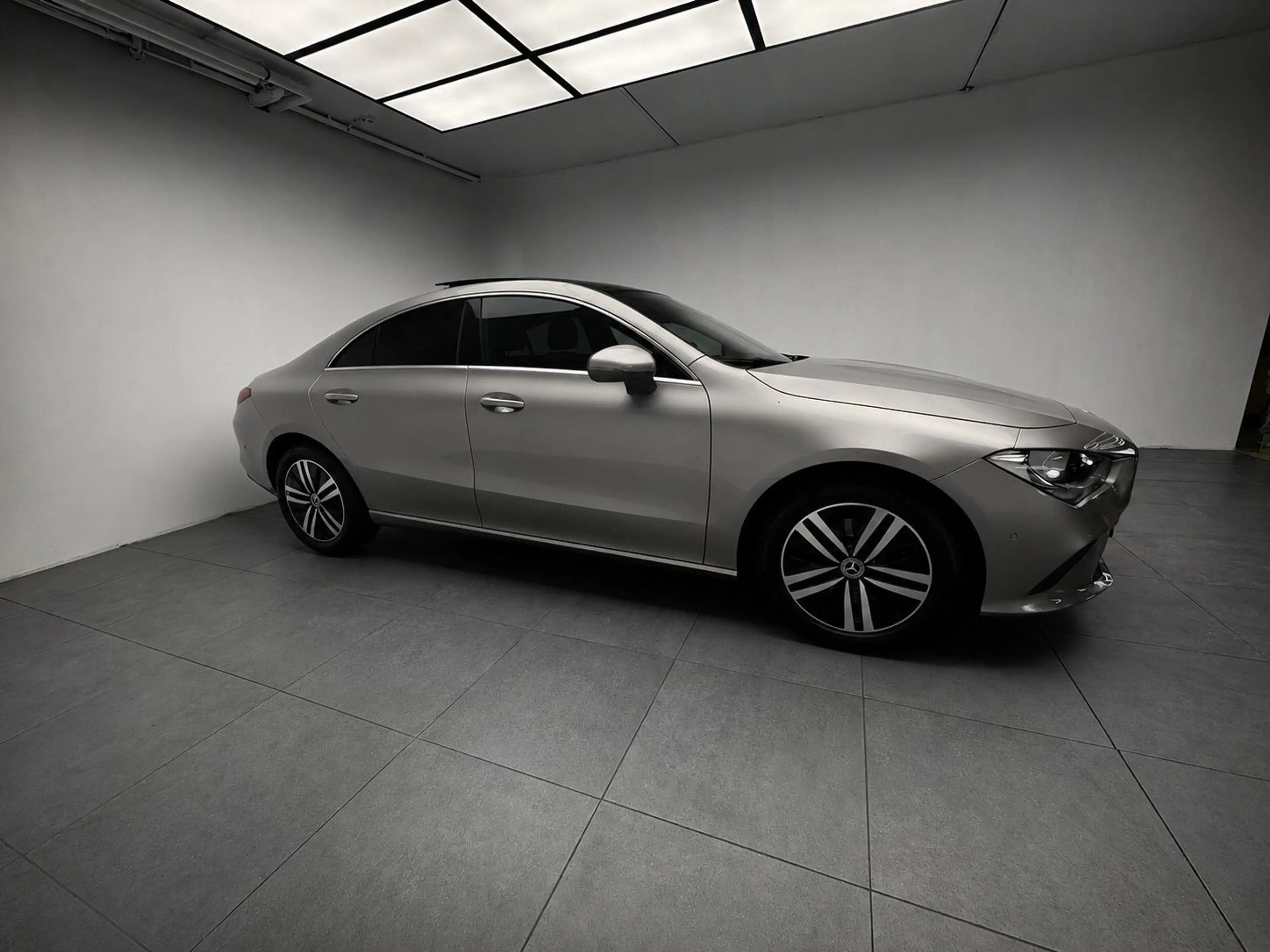 Mercedes-Benz CLA 220 d/PANO/Ambiente/NAVI/SHZ/LED-TFL/CarPlay — photo 12