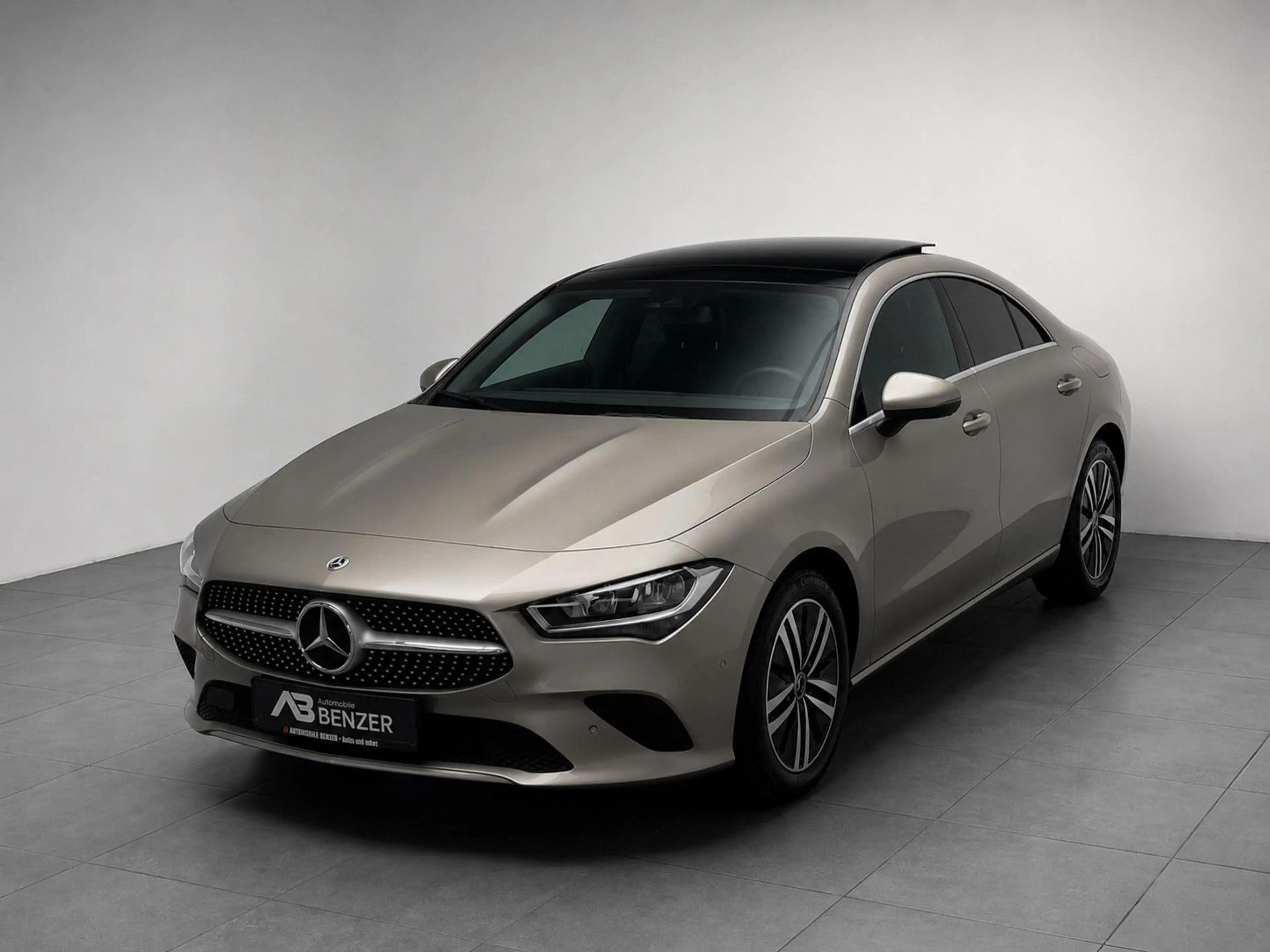 Mercedes-Benz CLA 220 d/PANO/Ambiente/NAVI/SHZ/LED-TFL/CarPlay — photo 2