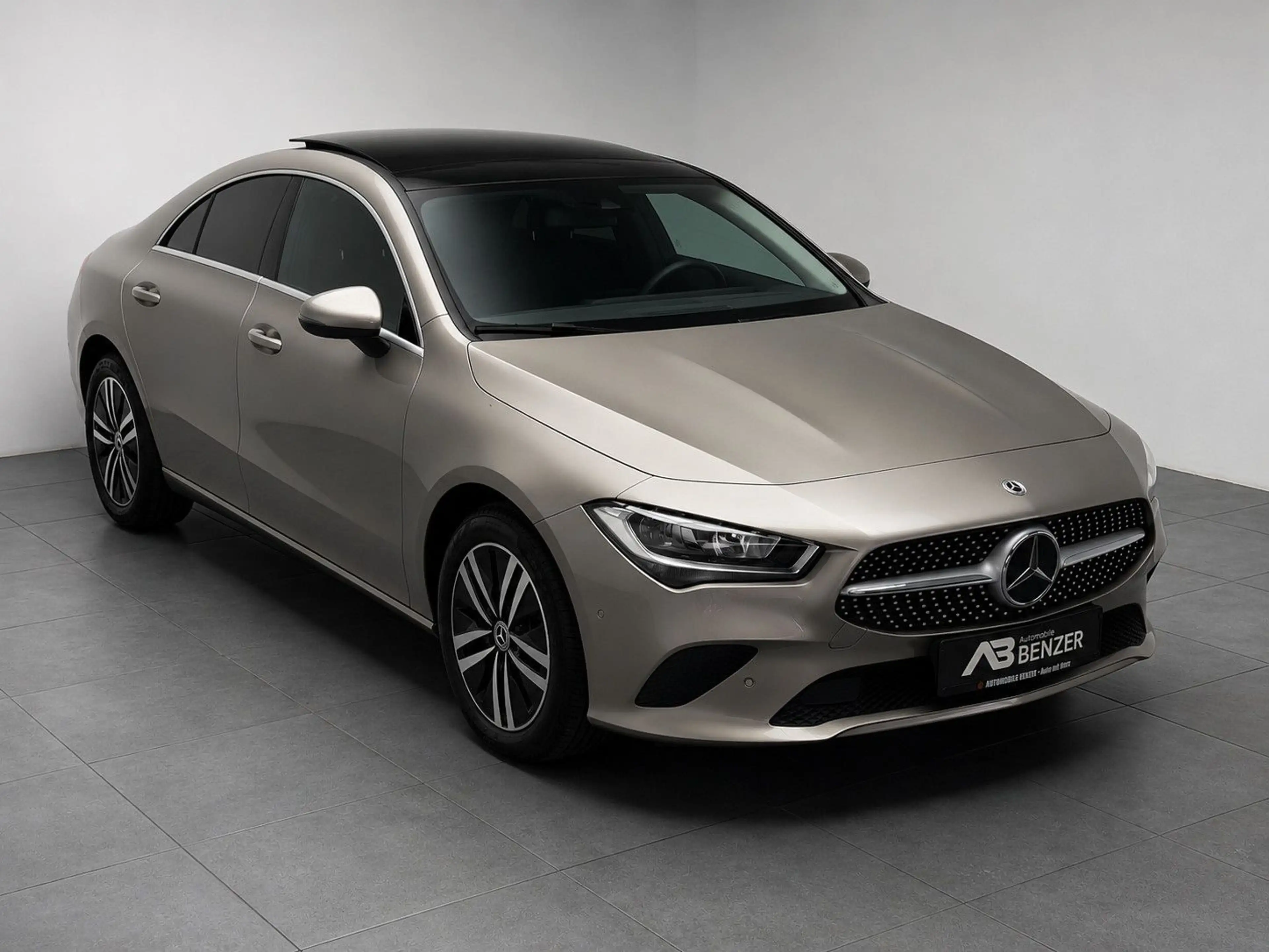 Mercedes-Benz CLA 220 d/PANO/Ambiente/NAVI/SHZ/LED-TFL/CarPlay — photo 4