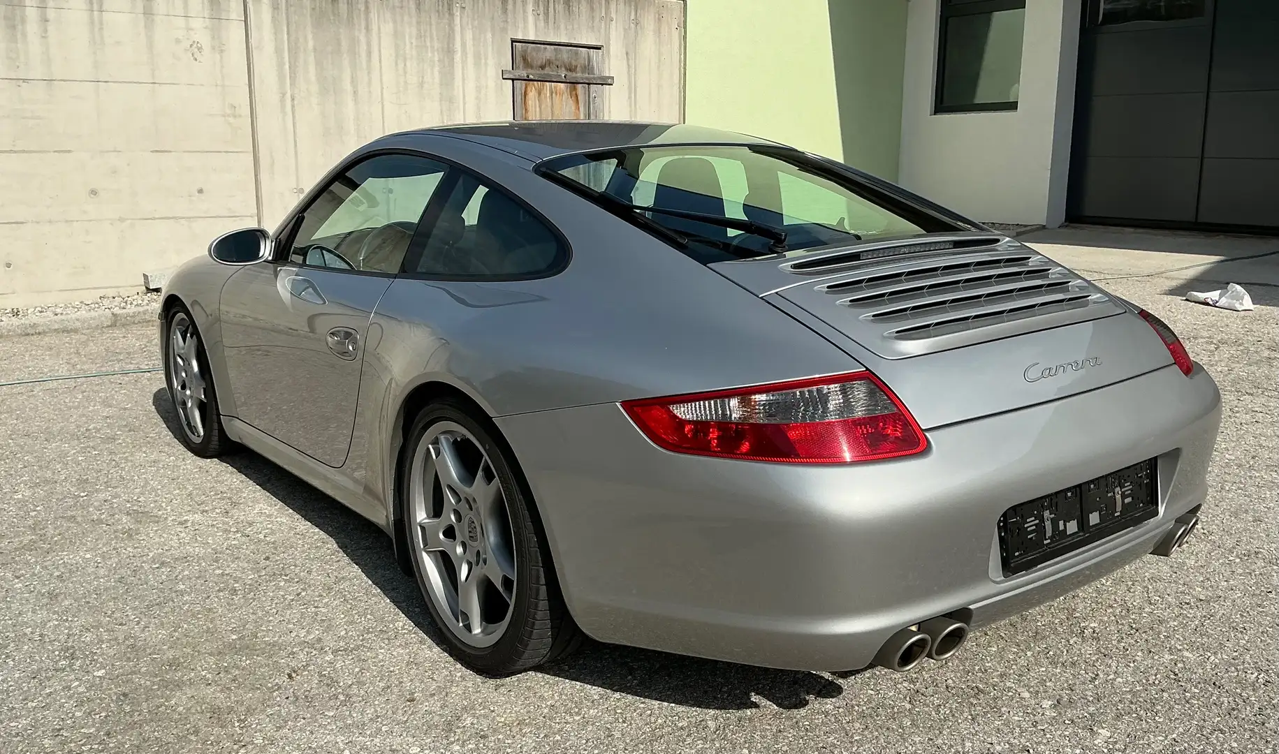 Porsche 997 911 Carrera Coupé Tiptronic Silber - 2