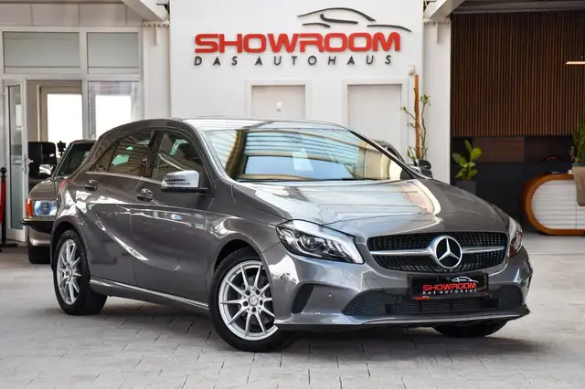 Mercedes-Benz A view 2