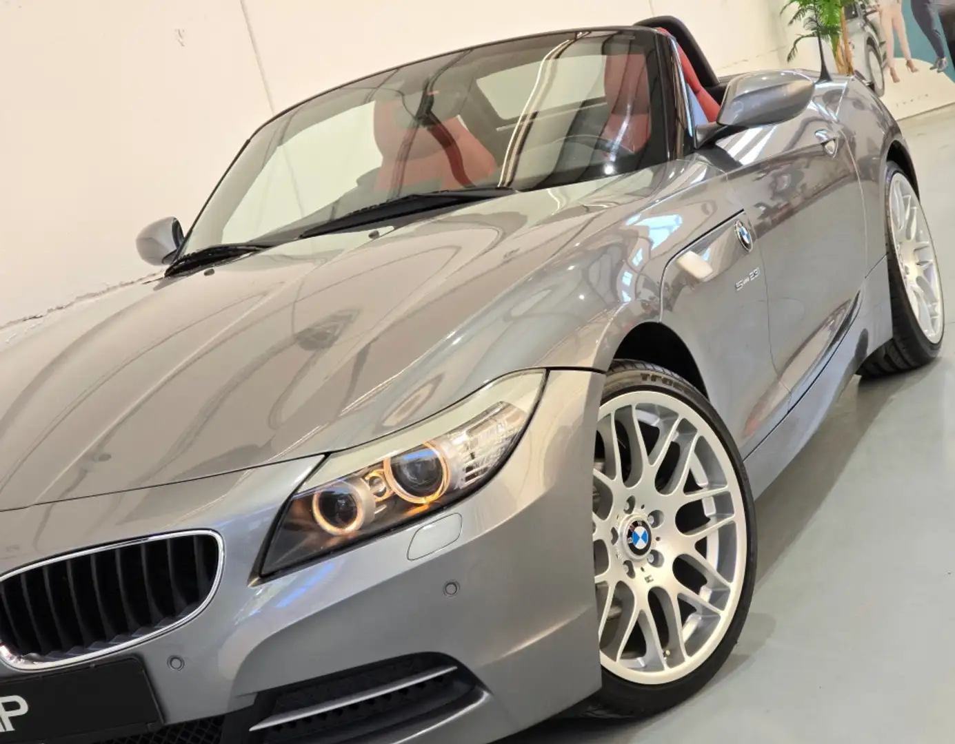 BMW Z4 sDrive23iA Grau - 2