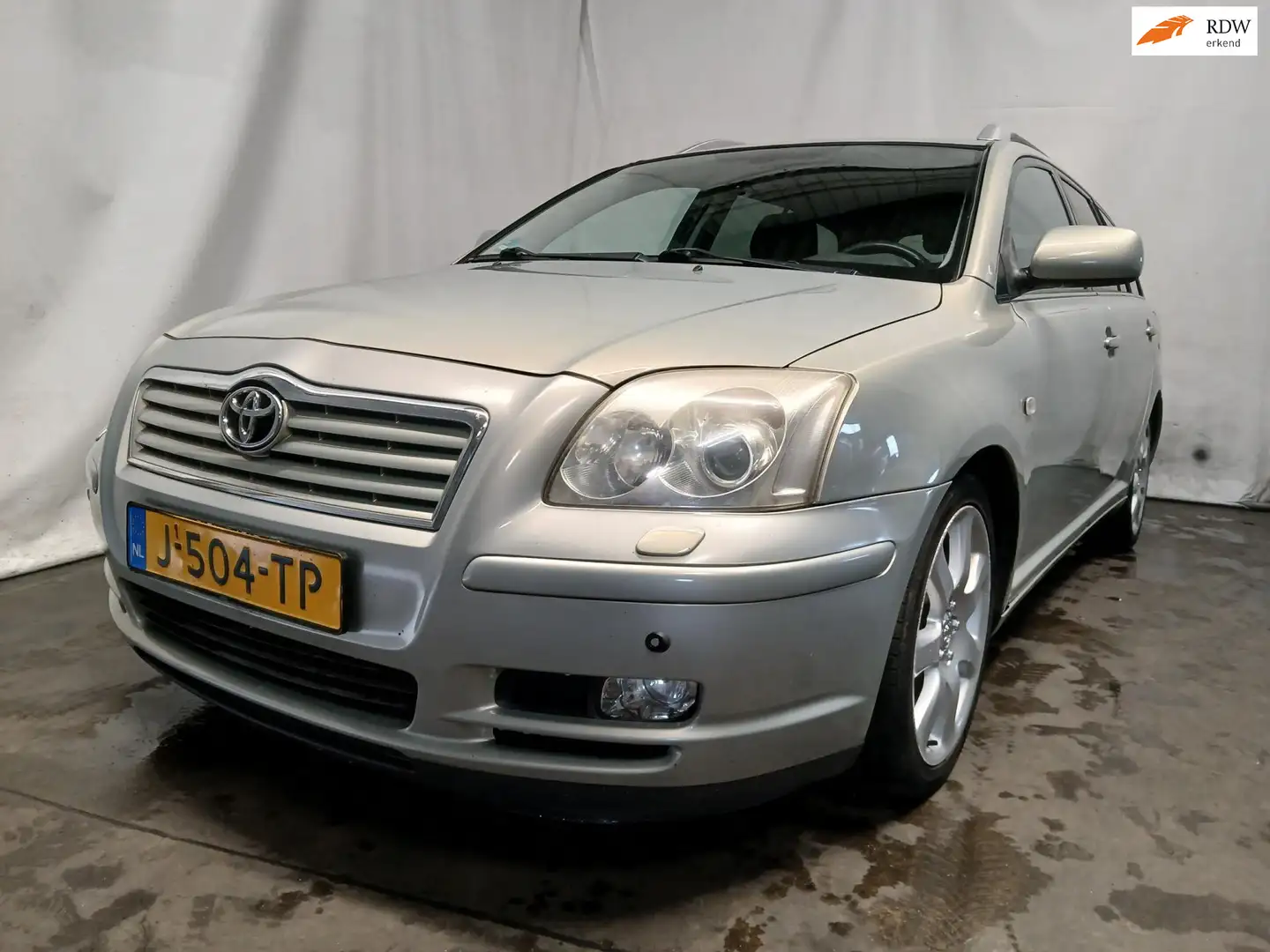 Toyota Avensis Wagon 2.4 VVTi Executive - Schade Groen - 1