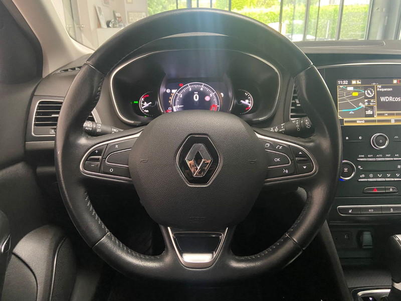 Renault Megane Lim Automatik Kamera Navi Sitzheiz  Xenon — photo 15