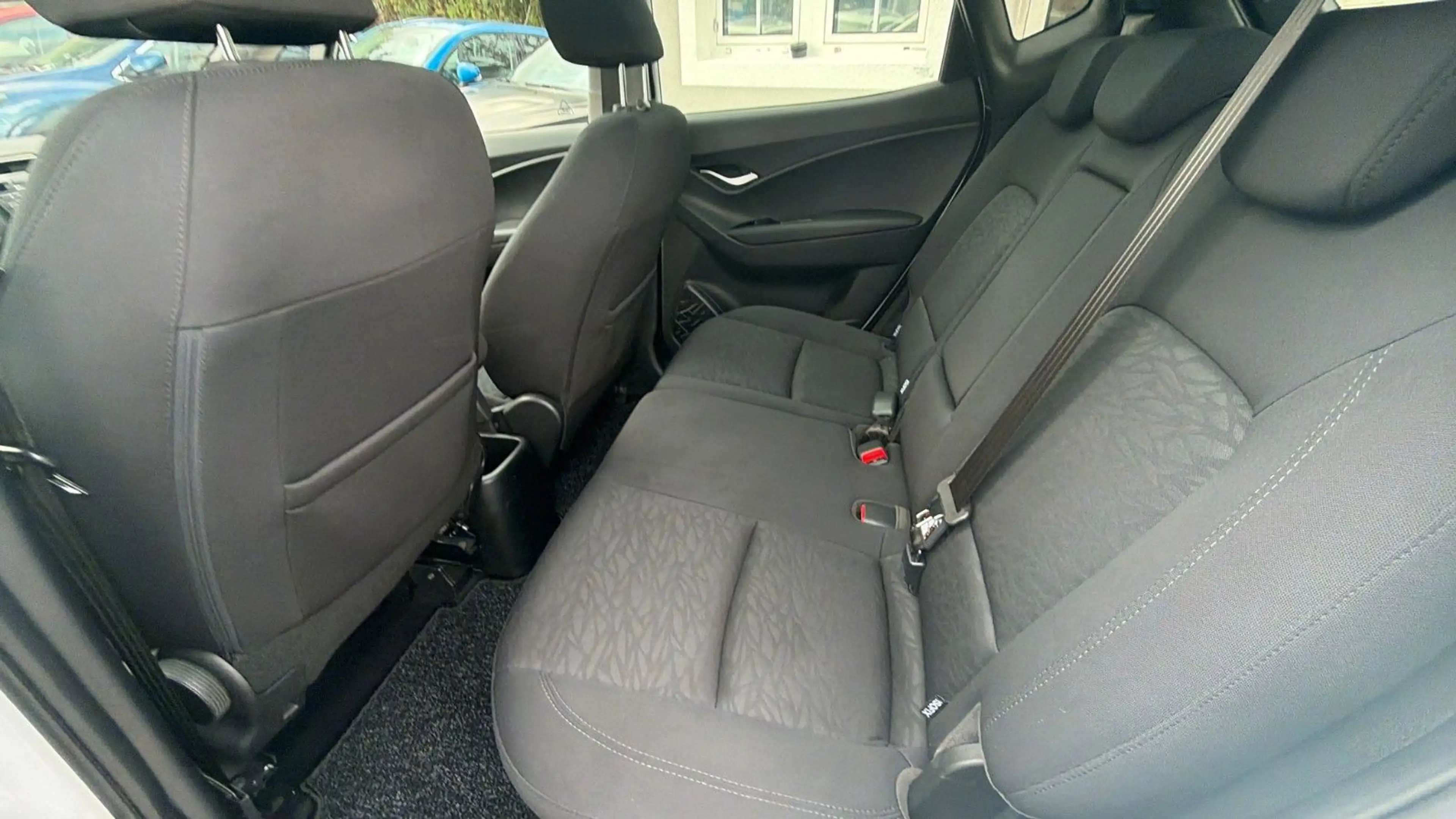 Hyundai iX20 blue Trend — photo 14