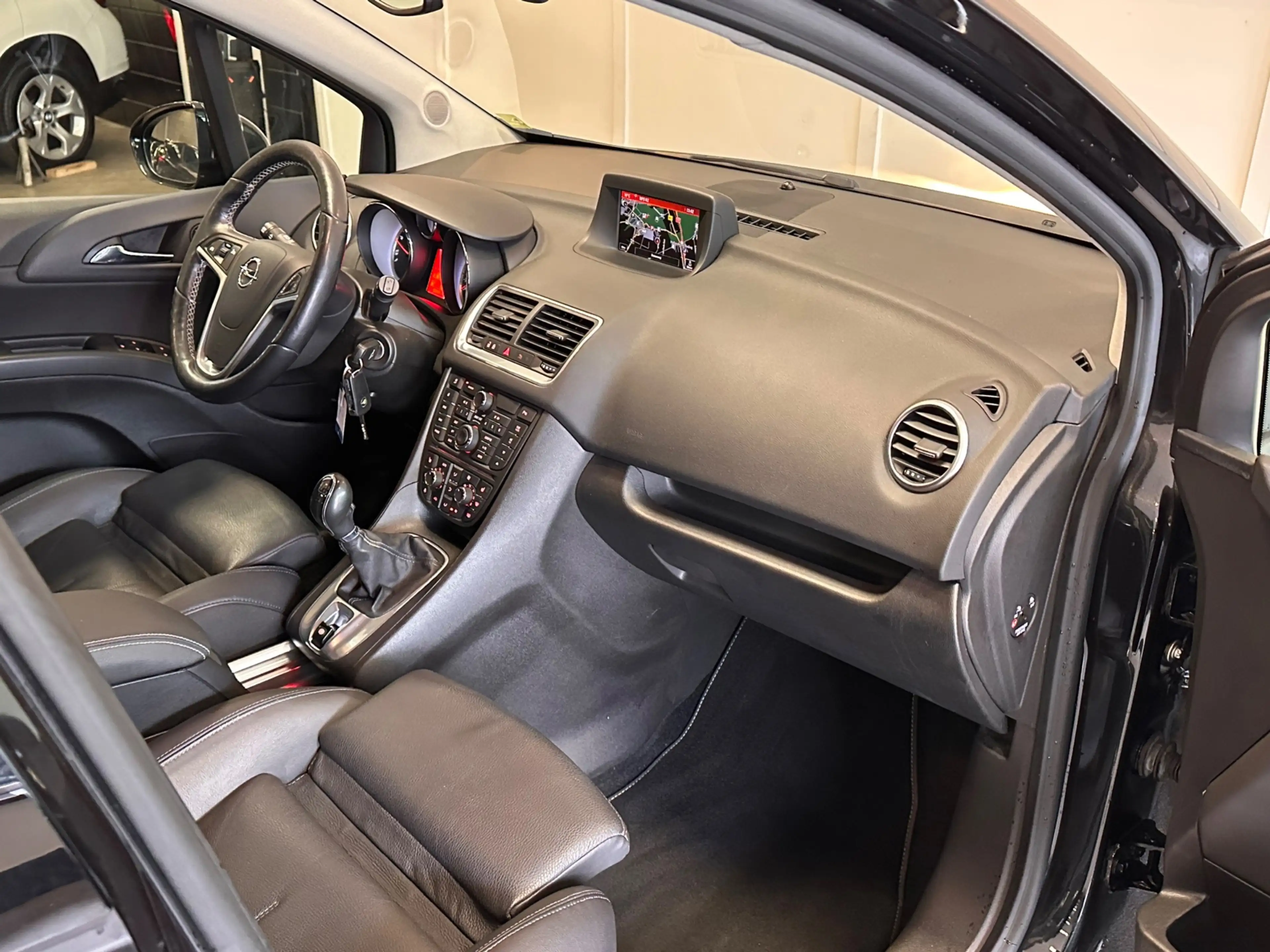 Opel Meriva 1.4 Turbo Blitz / 2016 /Leer / Navi / Trekhaak — photo 14