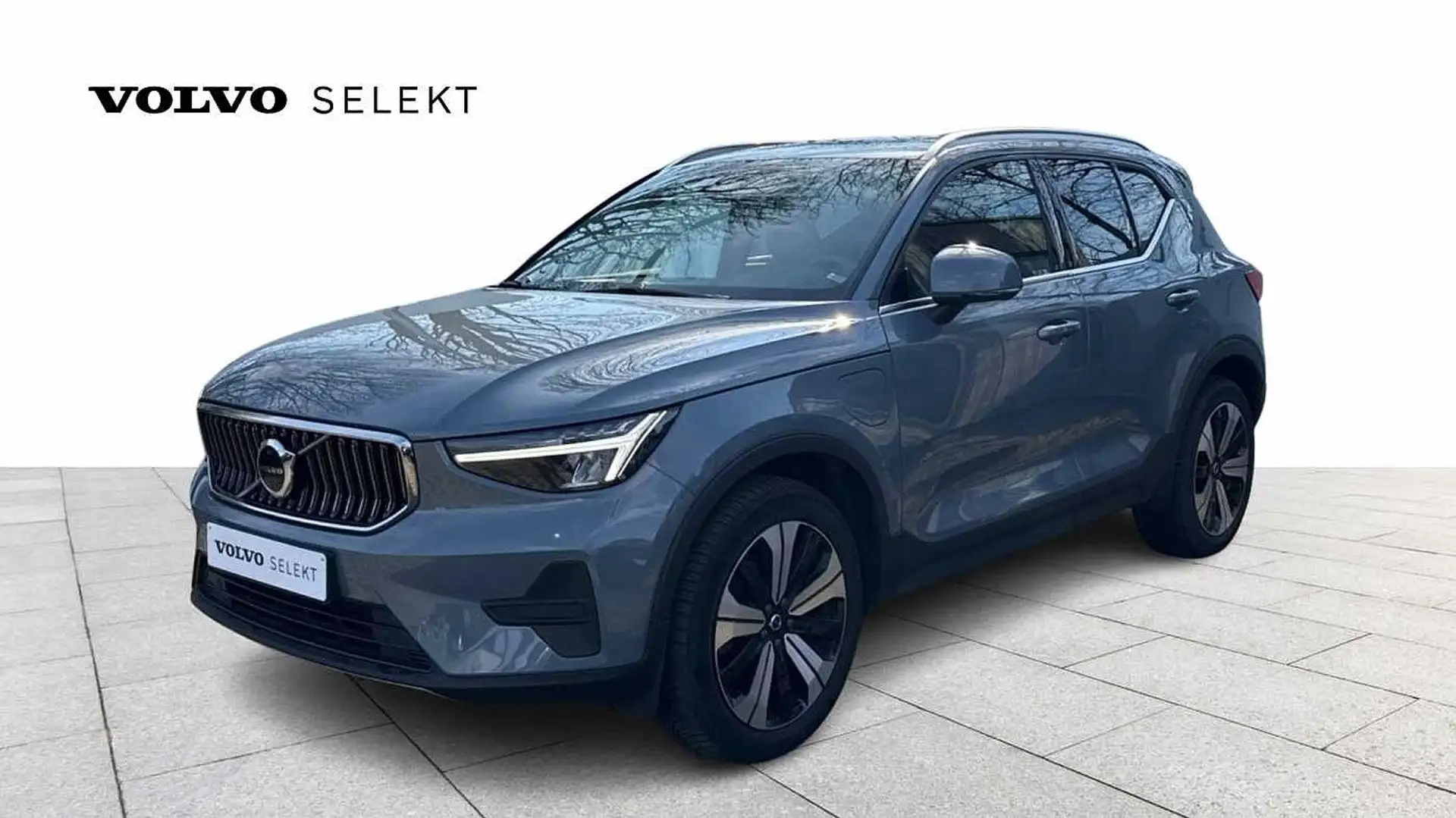 Volvo XC40 Recharge  Bright Plus, T4 plug-in hybride Gris - 1