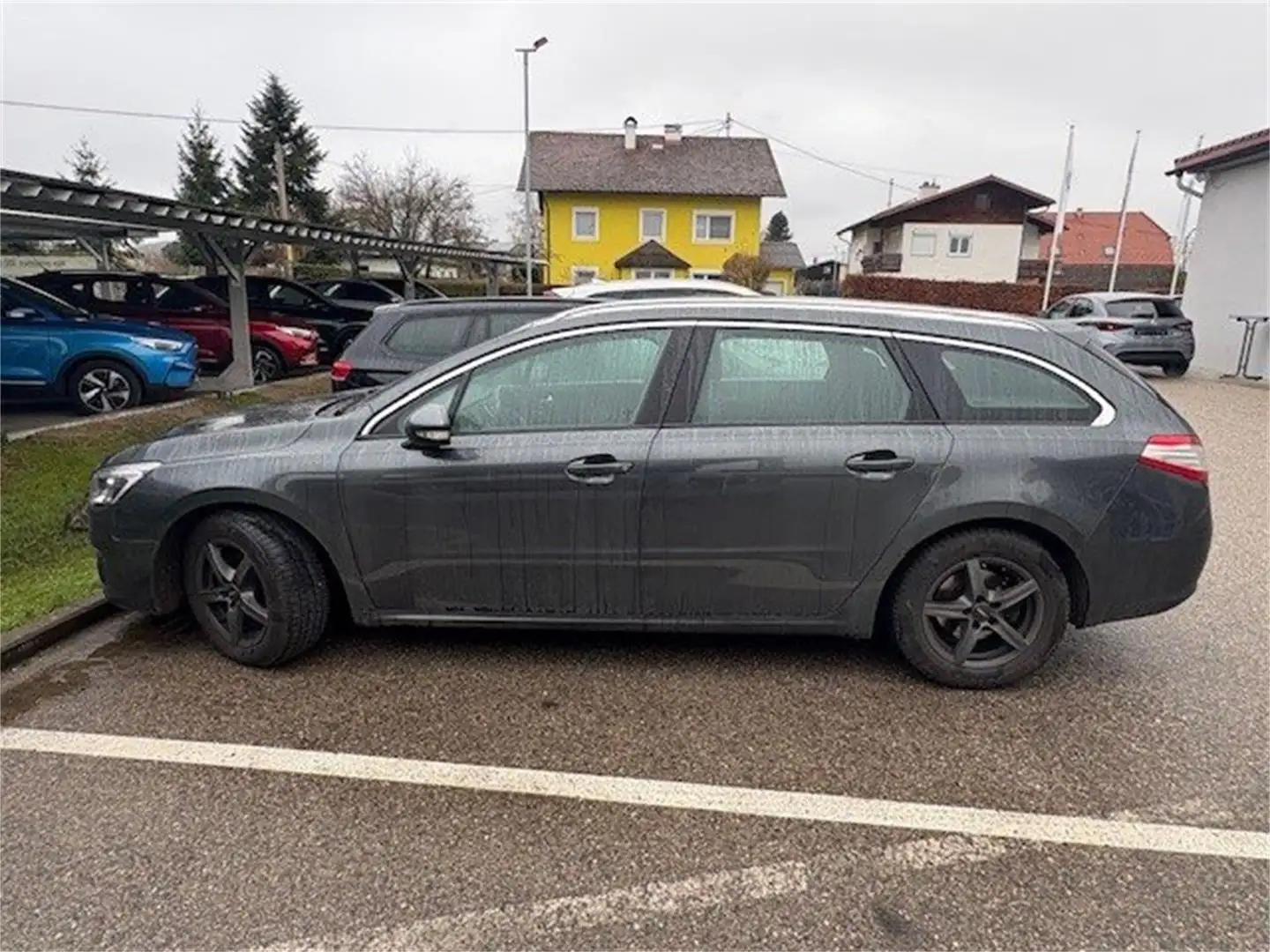 Peugeot 508 SW 1,6 BlueHDI 120 S&S EAT6 Active Grau - 2