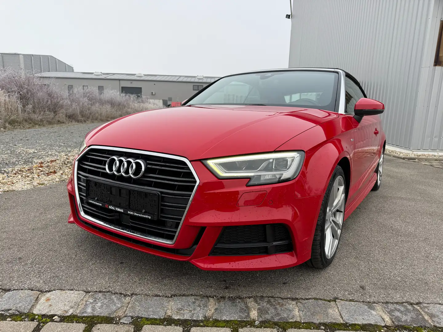 Audi A3 S line Sport-Paket / Plus * LED* Navi* Automatik* Rouge - 2