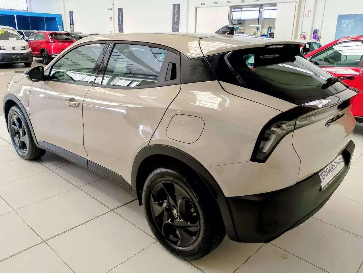 Alfa Romeo Junior 2025
