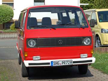 VW Kastenwagen (Fensterbus)