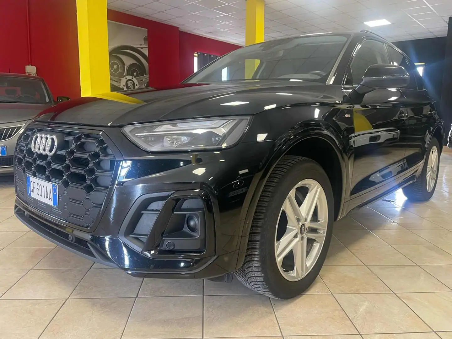 Audi Q5 40 TDI 204 CV quattro S line plus*PELLE/TELC/PDC* Noir - 1