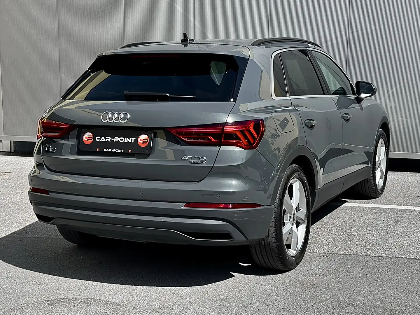 Audi Q3 40 TDI quattro S-tronic Sport/Alcantara/LED/Vir... Grau - 2