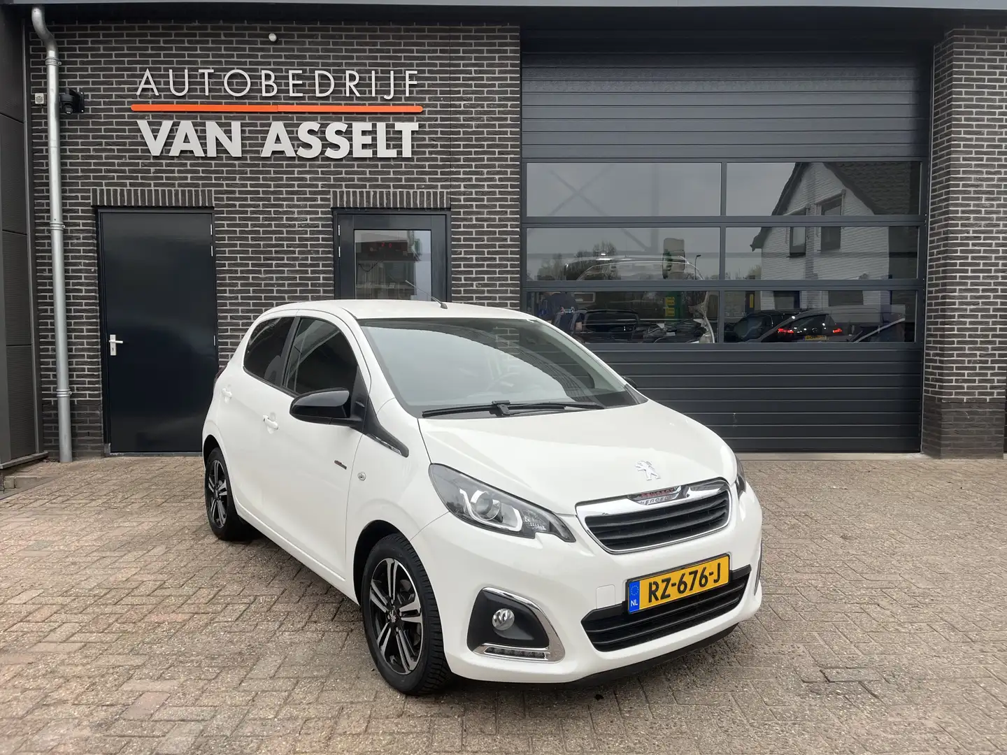 Peugeot 108 1.2 Puretech GT-Line Clima , Camera , Dab Bianco - 1