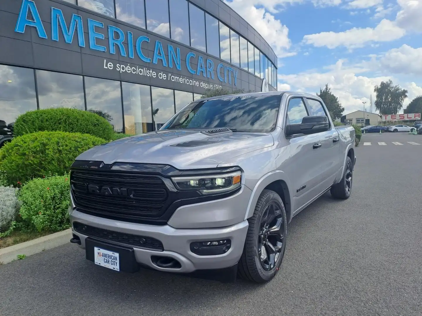 Dodge RAM 1500 CREW LIMITED NIGHT EDITION RAMBOX etorque Gris - 1
