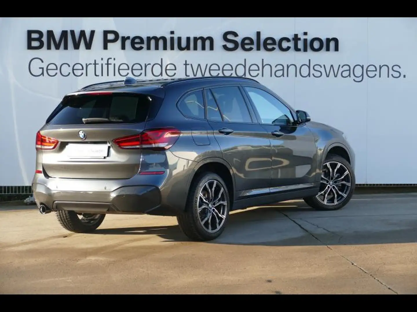 BMW X1 sDrive18i Gris - 2