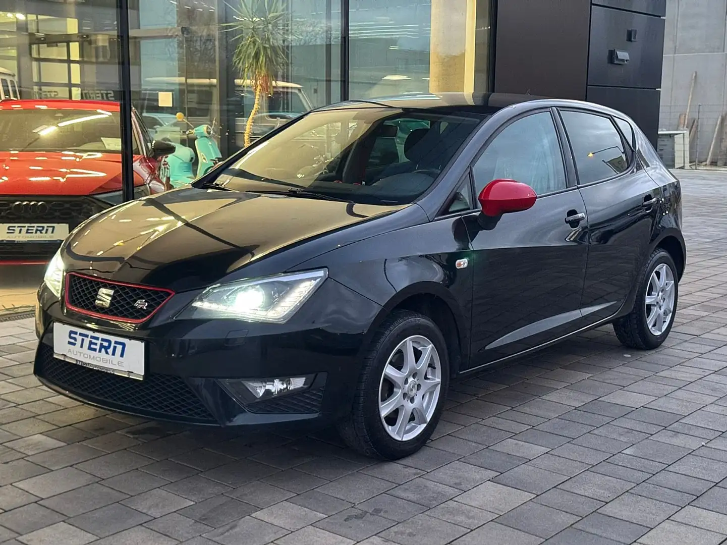 SEAT Ibiza 1,2 TSI FR *XENON* LED* METALLIC* Schwarz - 1
