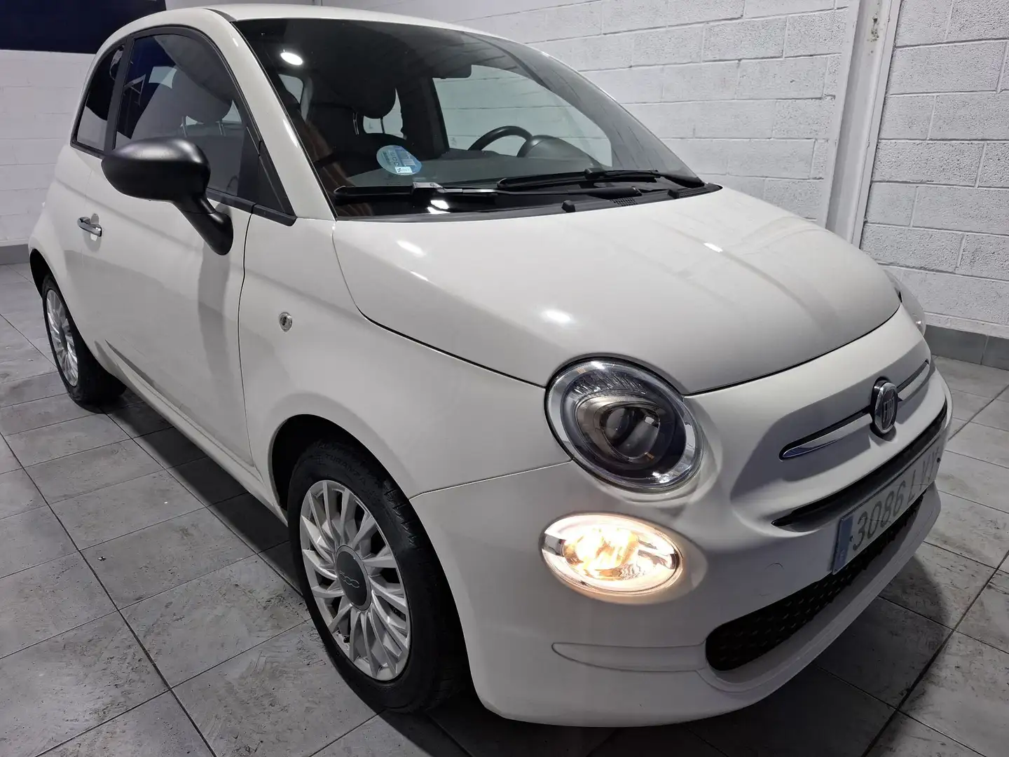 Fiat 500 1.0 Hybrid Cult 52kW Blanc - 2