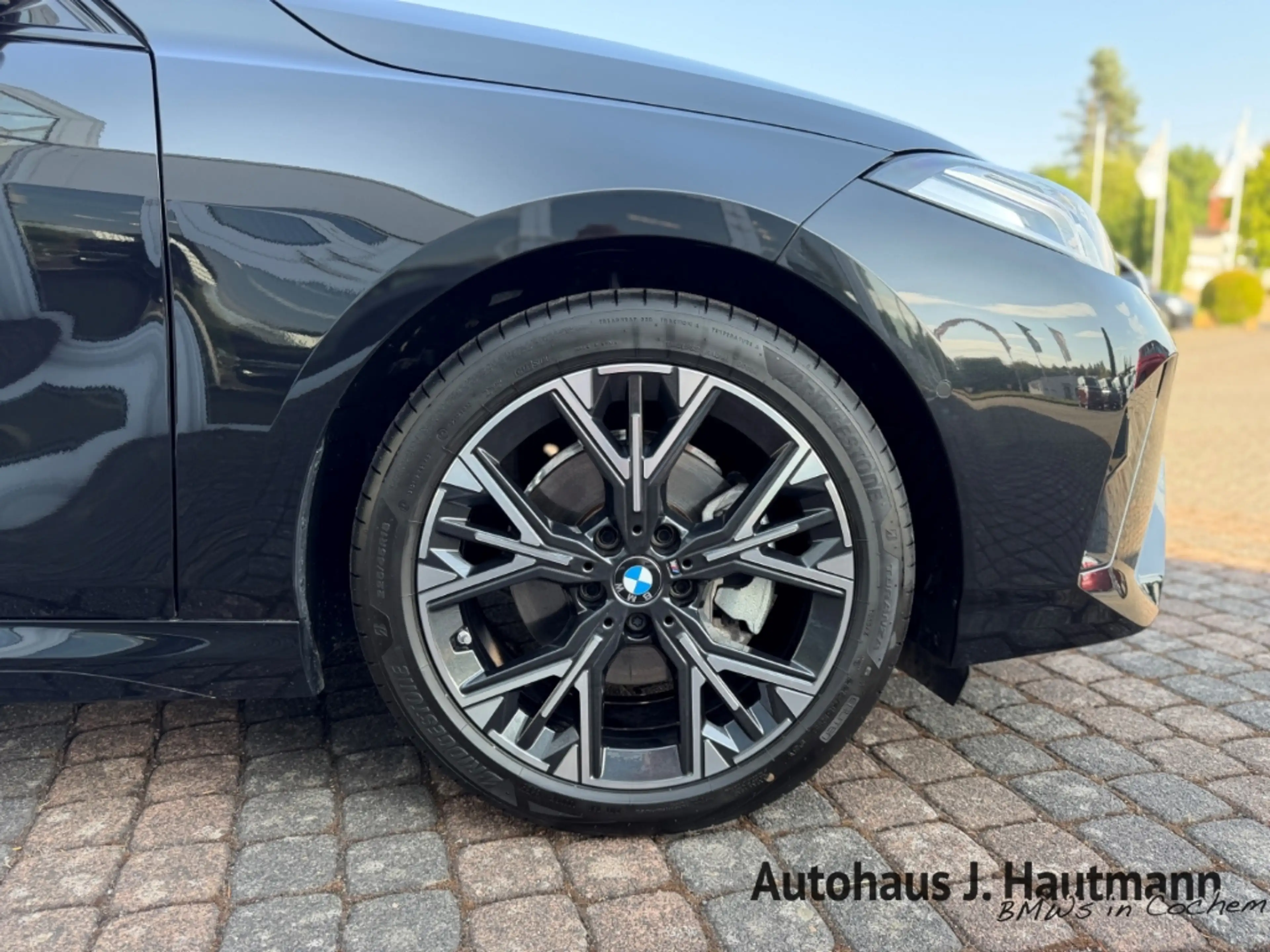 BMW 120 i M SPORT *ACC*RFK*LM18''*NAVI*SHZ* — photo 4