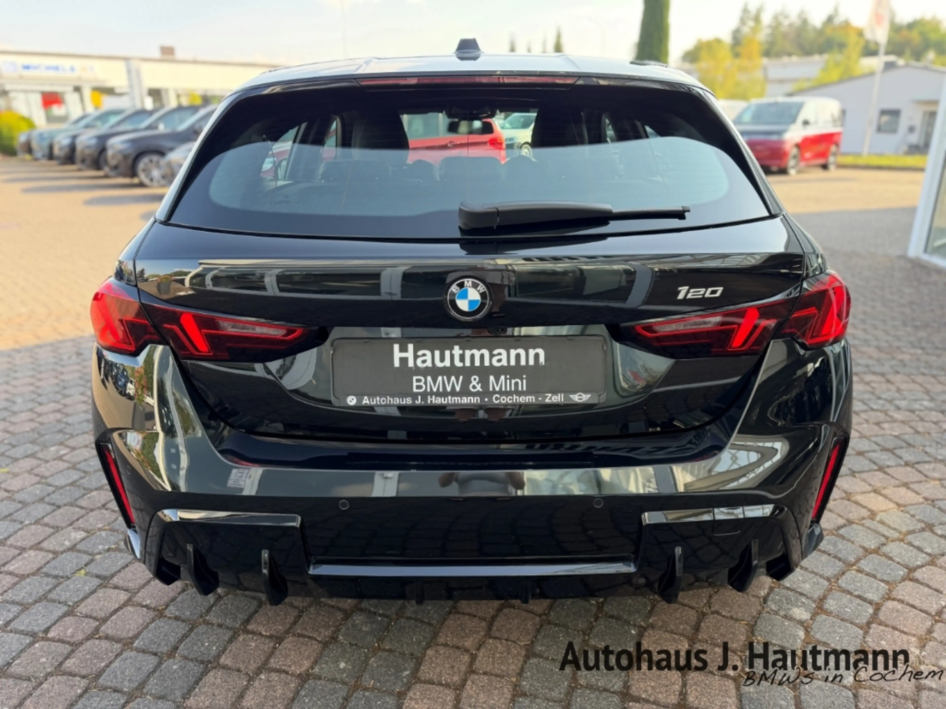 BMW 120 i M SPORT *ACC*RFK*LM18''*NAVI*SHZ* — photo 7