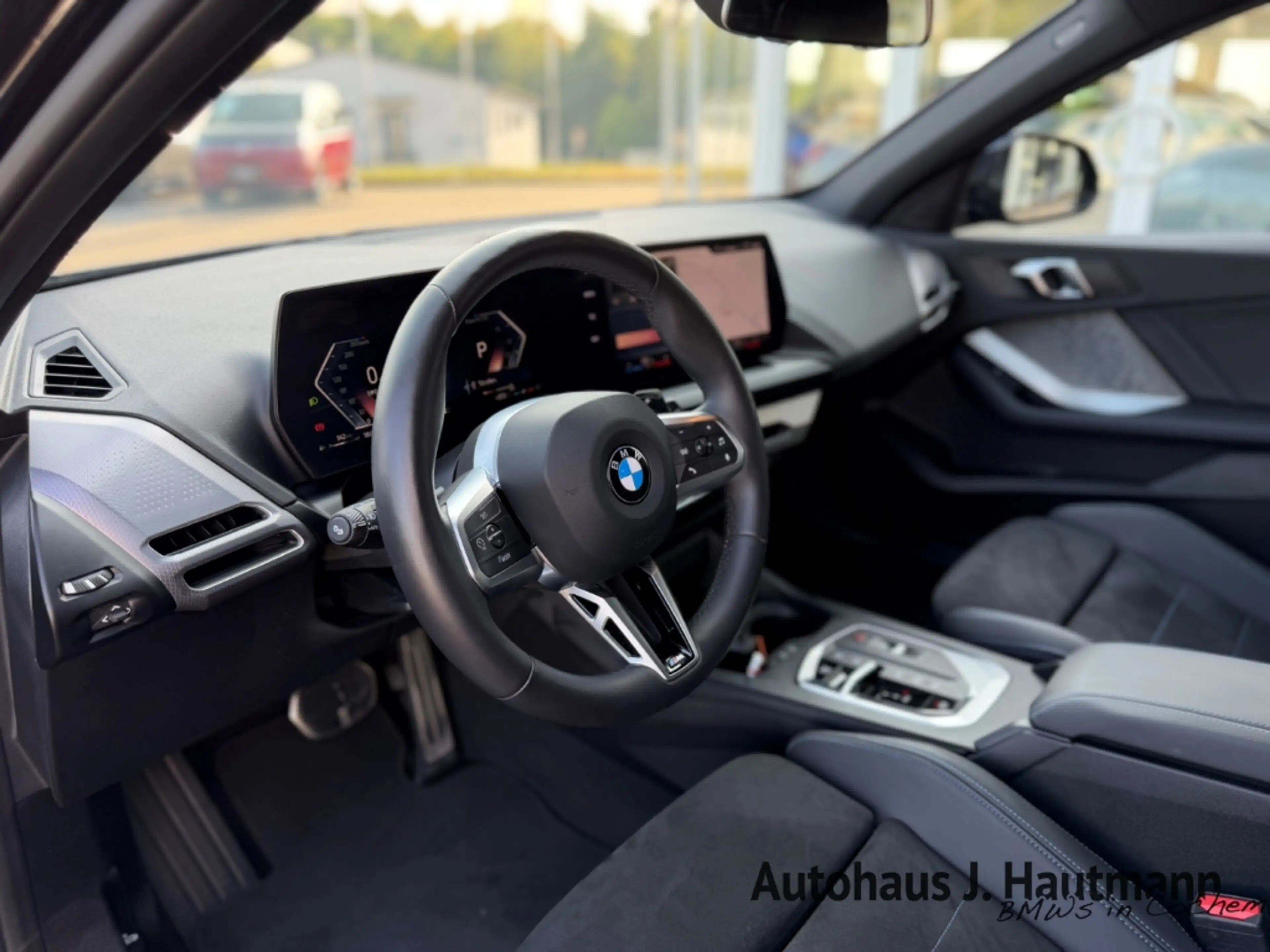 BMW 120 i M SPORT *ACC*RFK*LM18''*NAVI*SHZ* — photo 10