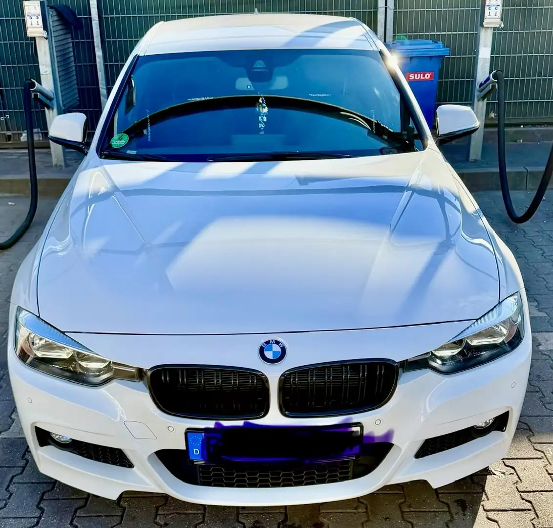 BMW 330 330 d xDrive M Sport Weiß - 1