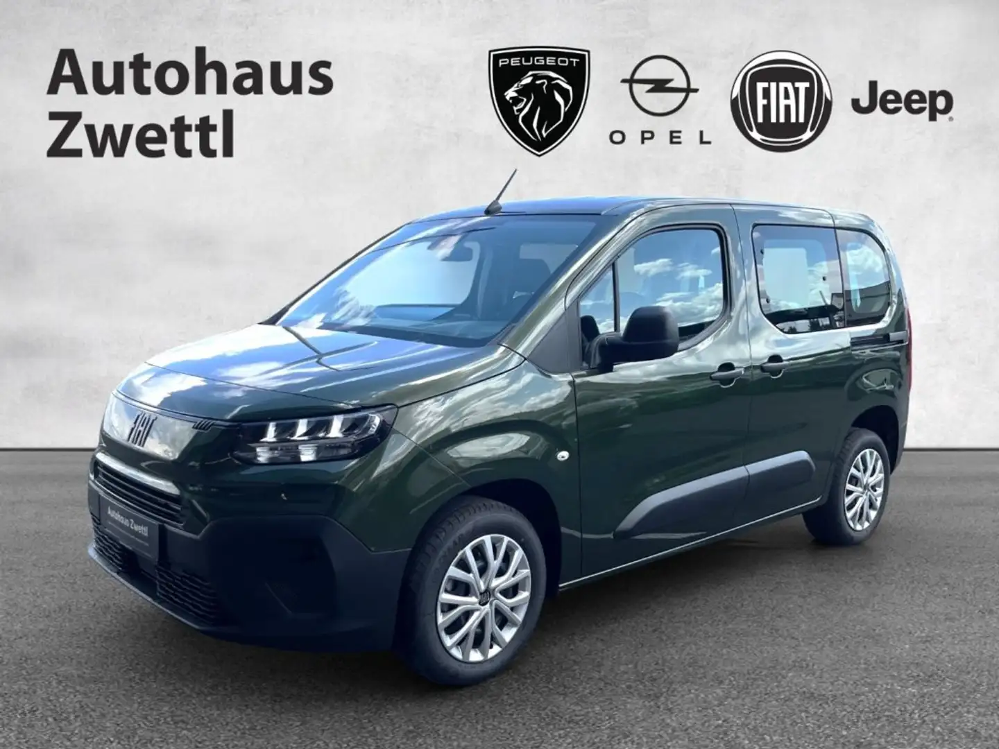 Fiat Doblo M Diesel 130 EAT8 Grün - 1