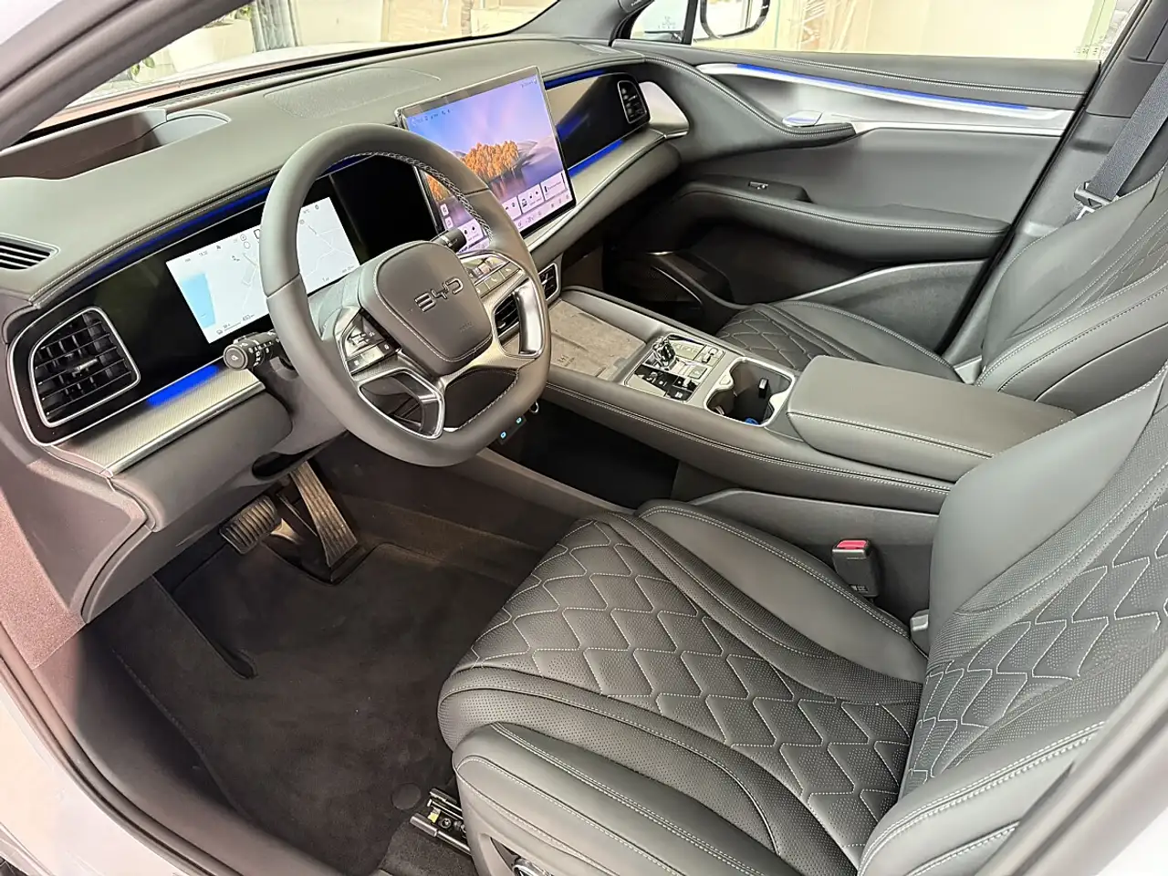 BYD SEALION 7