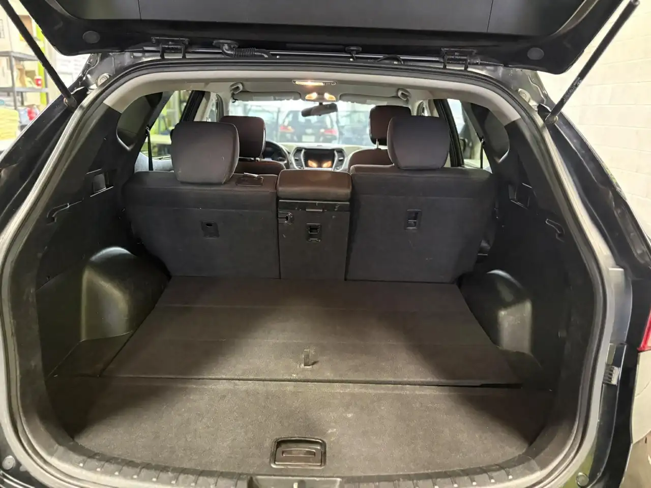 Hyundai SANTA FE снимка Hyundai SANTA FE