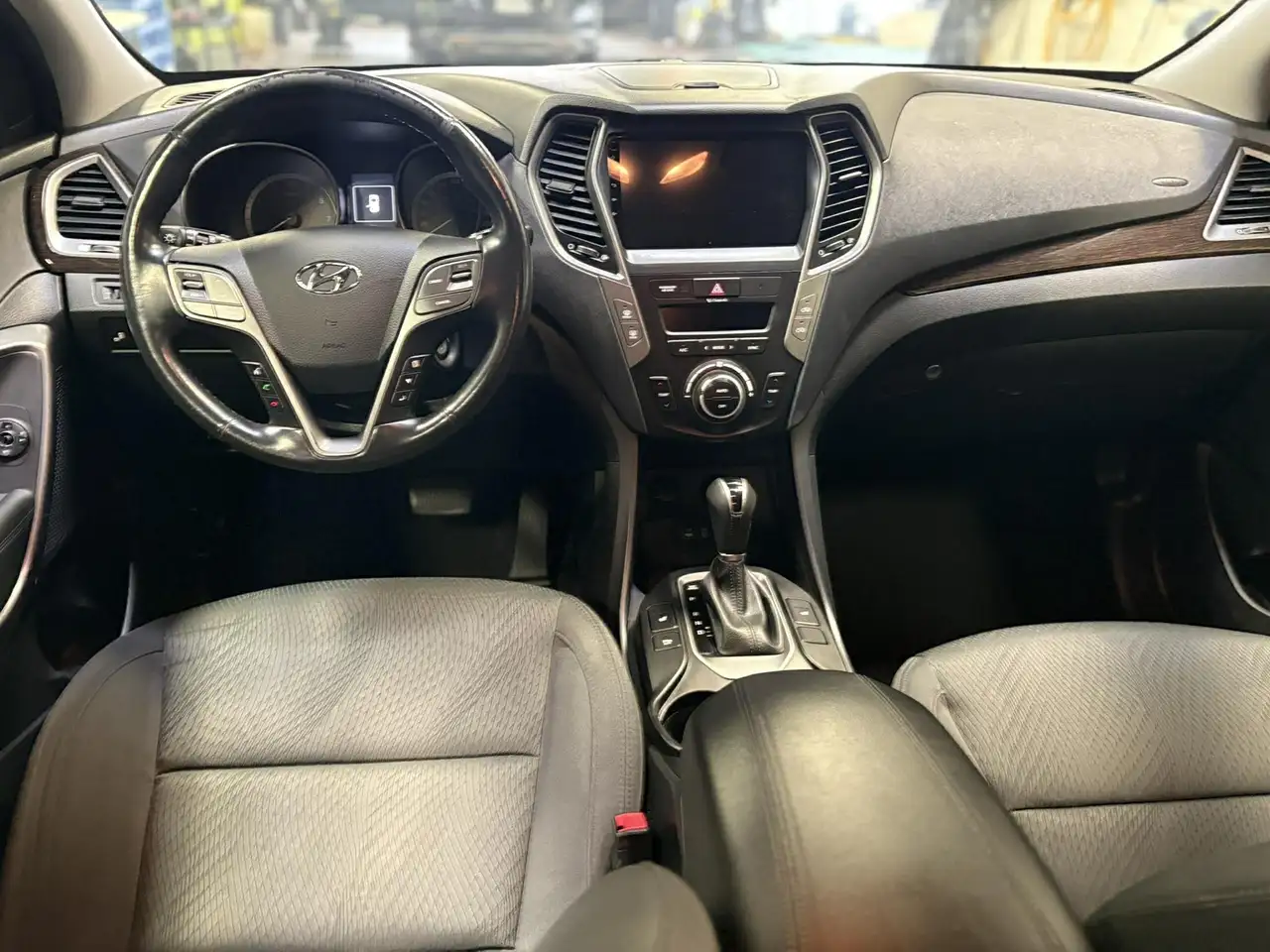 Hyundai SANTA FE снимка Hyundai SANTA FE