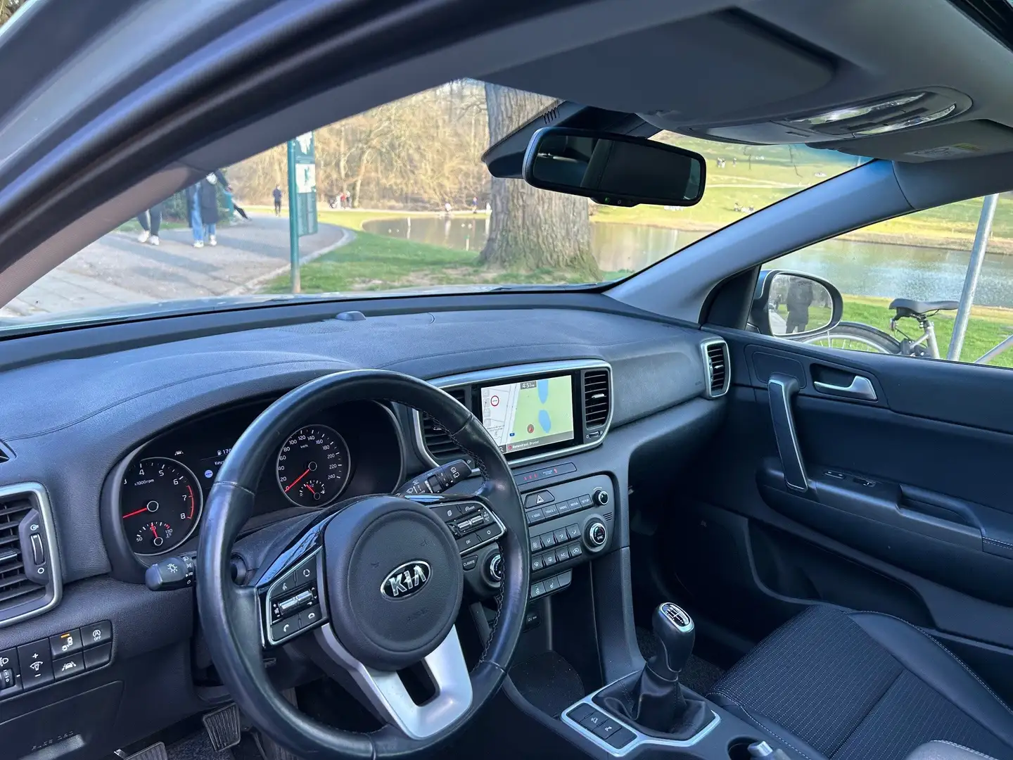Kia Sportage Sportage 1.6i Black Edition Zilver - 1