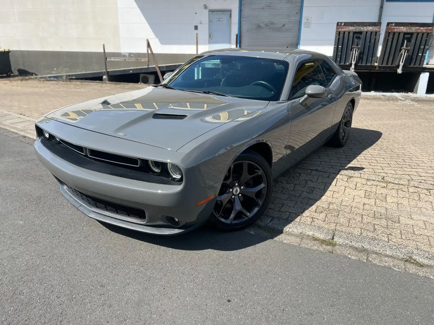 Dodge Challenger SXT PLUS 20 Zoll Grau - 2