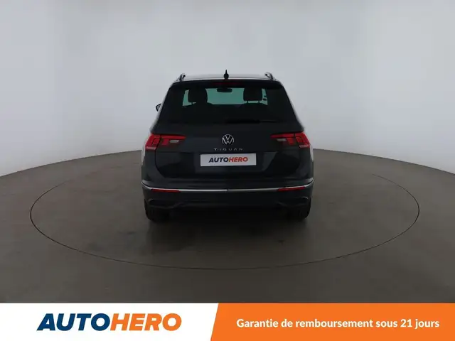 Volkswagen Tiguan view 5
