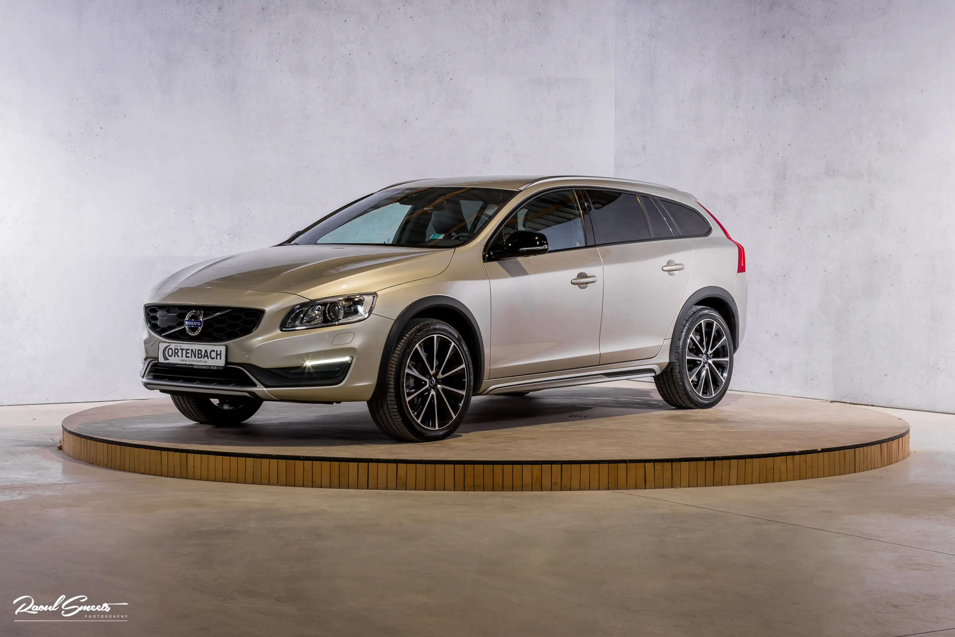 Volvo V60 Cross Country 2.0 T5 AWD Summum | Trekhaak | Memory | Cruise Con — photo 7