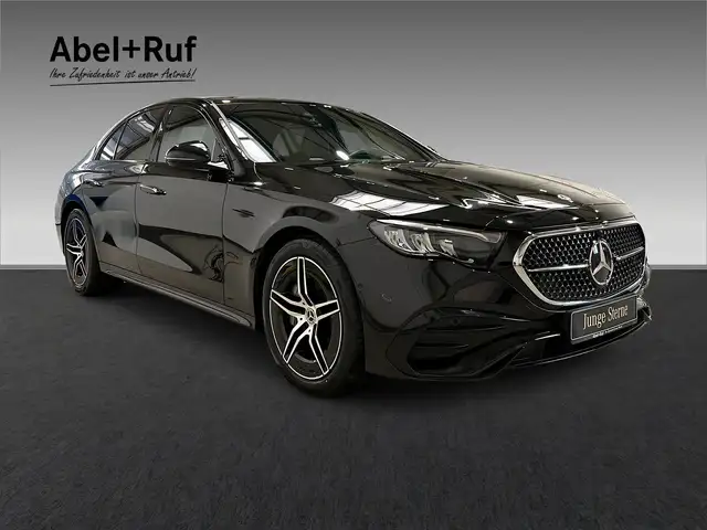 Mercedes-Benz E-Class view 6