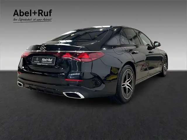 Mercedes-Benz E-Class view 7