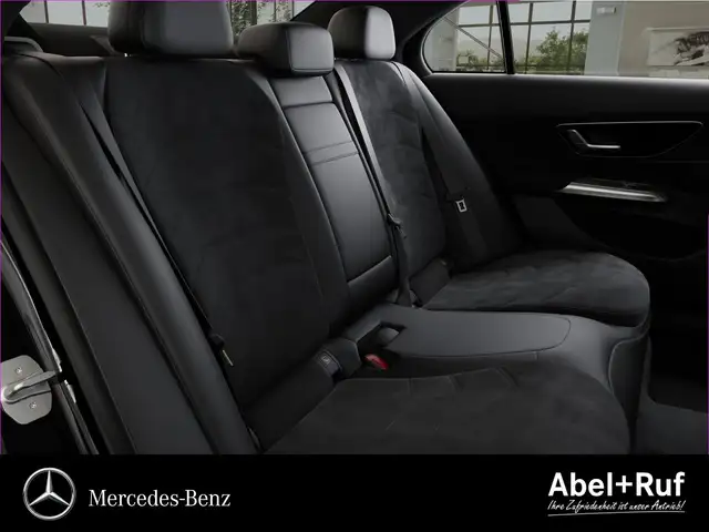 Mercedes-Benz E view 9