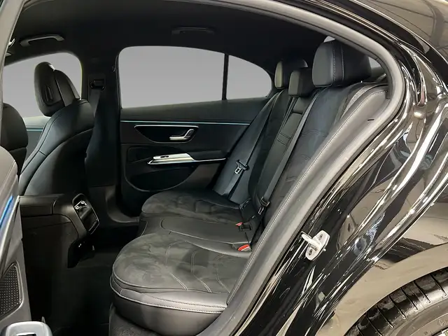 Mercedes-Benz E-Class view 10