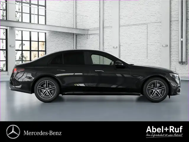 Mercedes-Benz E view 6