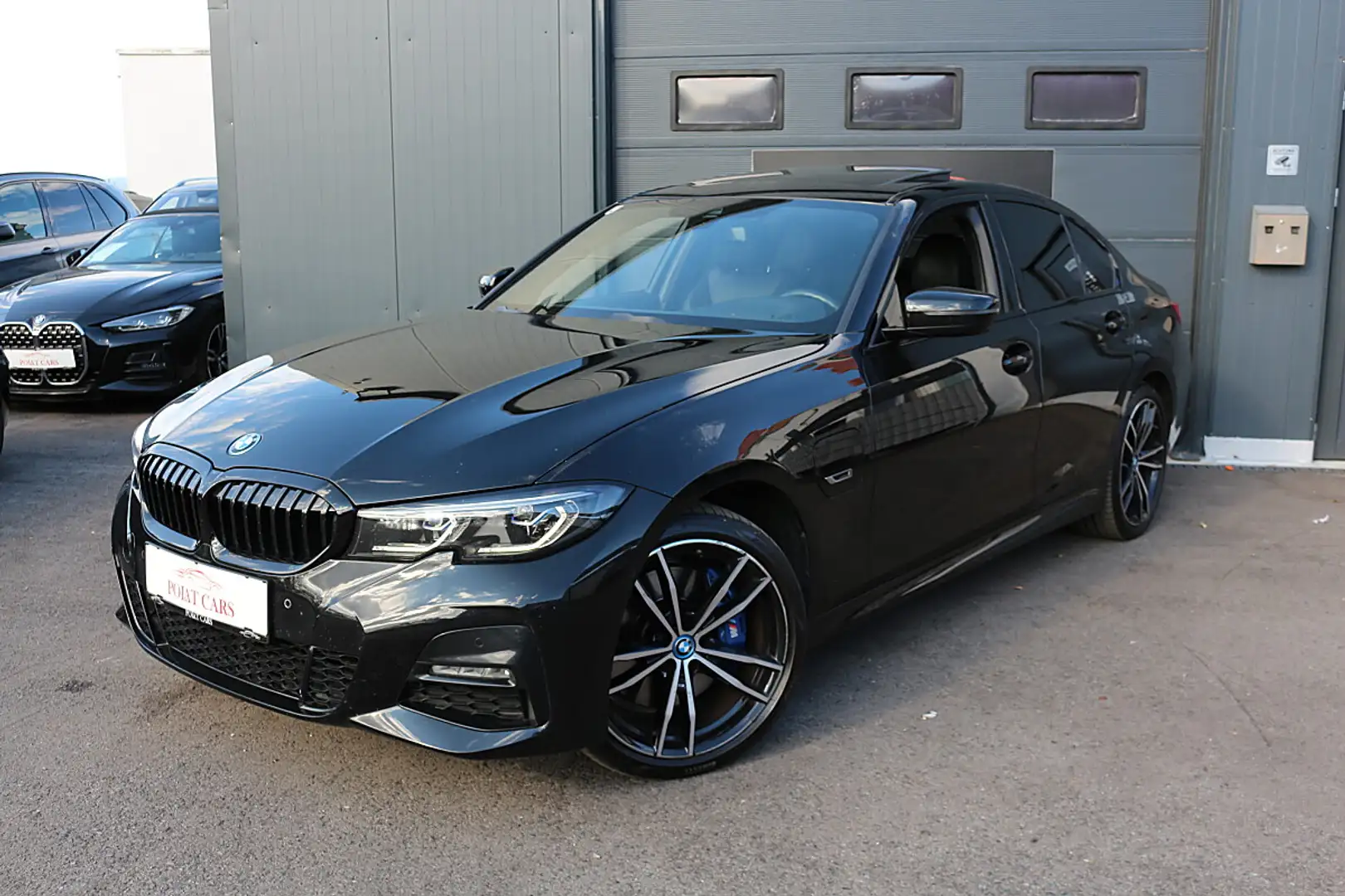 BMW 330 e PHEV xDrive Aut M-Paket *1Besitz* Schwarz - 2