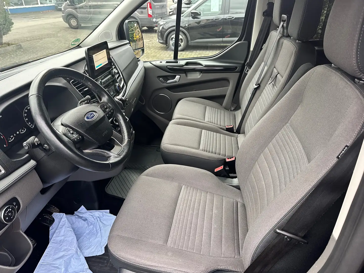 Ford Tourneo Custom L1 Tourneo Titanium AHK, Zahnriemen Grau - 2