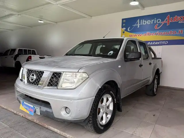 Nissan Navara 2.5 dCi 4 porte Double Cab VEDI NOTE