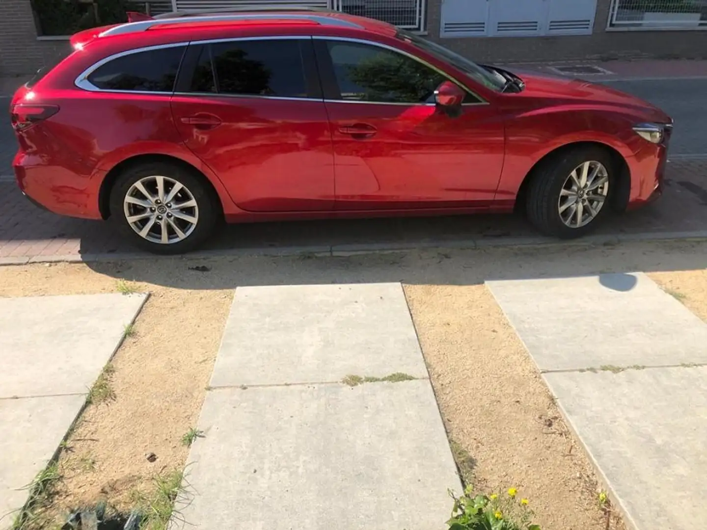 Mazda 6 Mazda6 W. 2.2DE Lux. Prem.W.(Navi) Aut. 110kW Luxury   Premium White (Navi) Rojo - 2