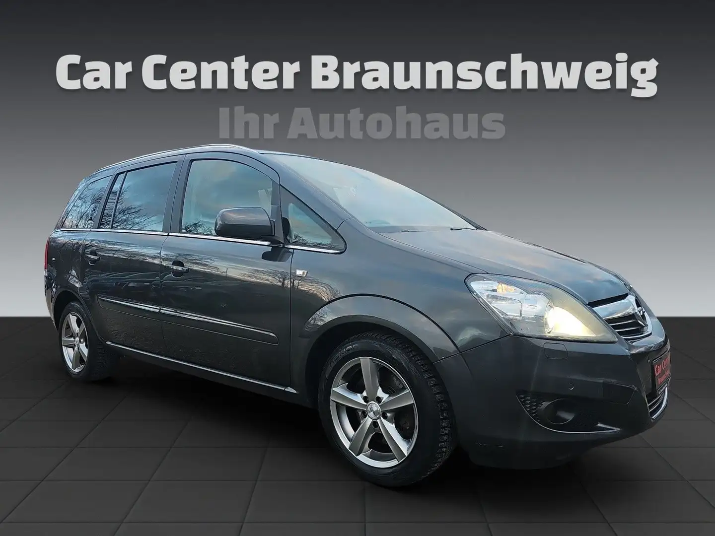 Opel Zafira 1.7 CDTI Family Plus+7Sitze+AHK+Navi Grau - 2